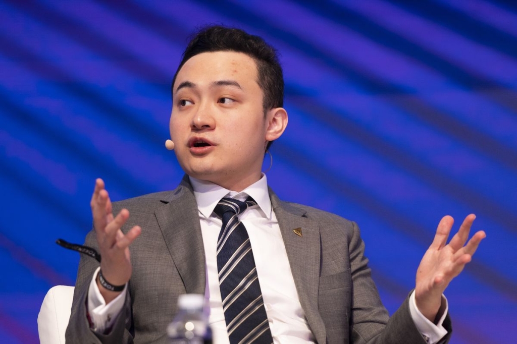 Büyük Uyarı: TRON Mucidi, Binance’e Bu 4 Altcoin’i Boşaltıyor!