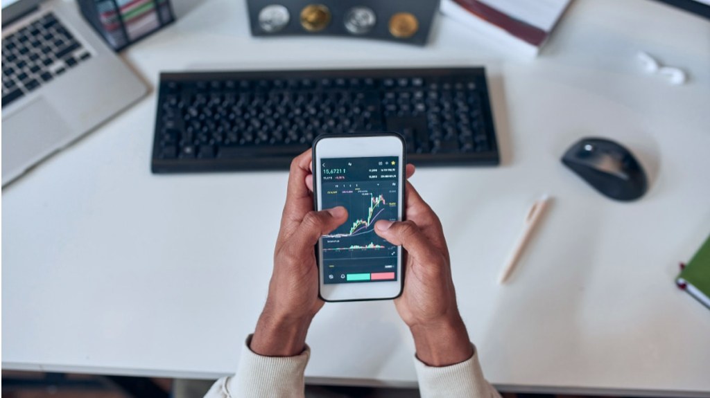 Bu 2 Kripto Para Şirketine Dikkat: Satış ve Kapama Var!