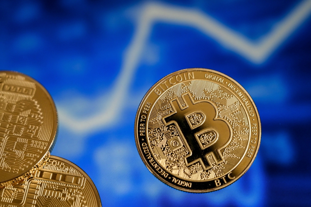 Kripto Para Uzmanları: Bu 2 Altcoin Yerine Bitcoin Alırım!