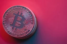 Bitcoin ve Altcoinler Haftaya Kırmızı Başladı: Yüklü Tasfiye Var!